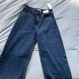 Abercrombie wide leg jean